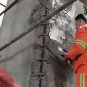 清水梁板柱楼梯空洞蜂窝剥落露筋等表面破损修补用高强聚合物修补砂浆